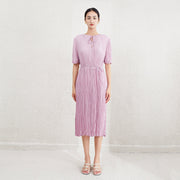 Dresses for women with a sense of niche design. Lace up waist with bubble sleeves for long dresses