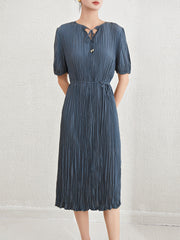 Dresses for women with a sense of niche design. Lace up waist with bubble sleeves for long dresses
