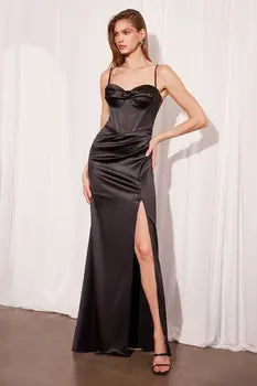 Fitted Sweetheart Neckline Dress